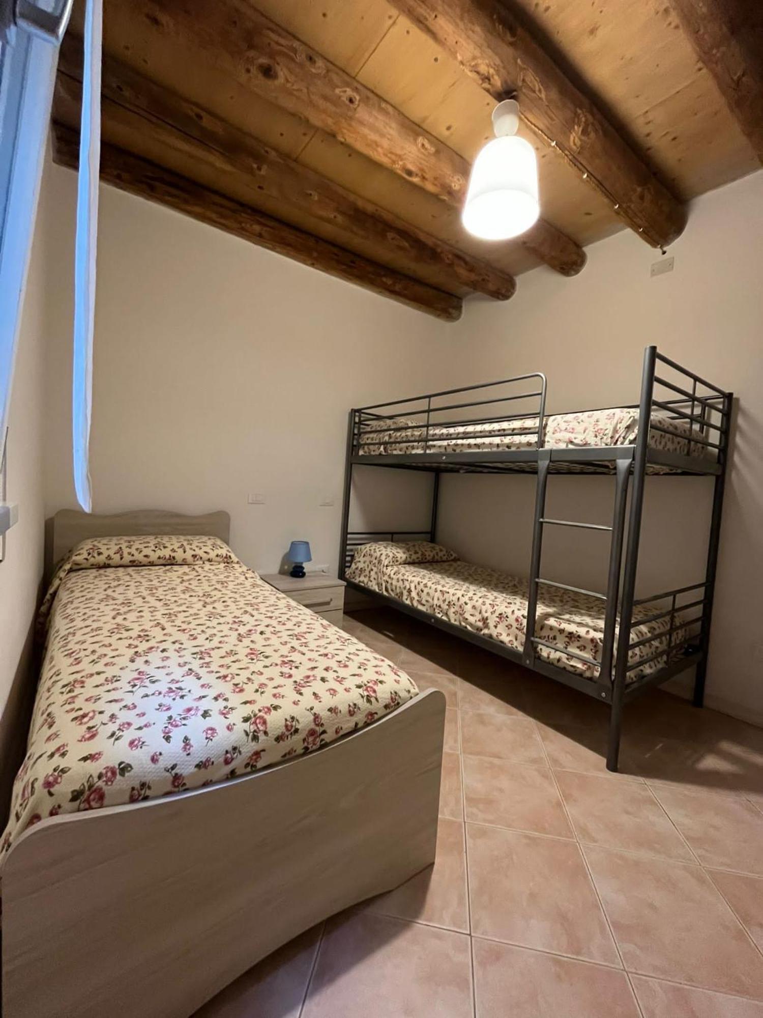 Appartamenti Mirella Capoliveri  Buitenkant foto